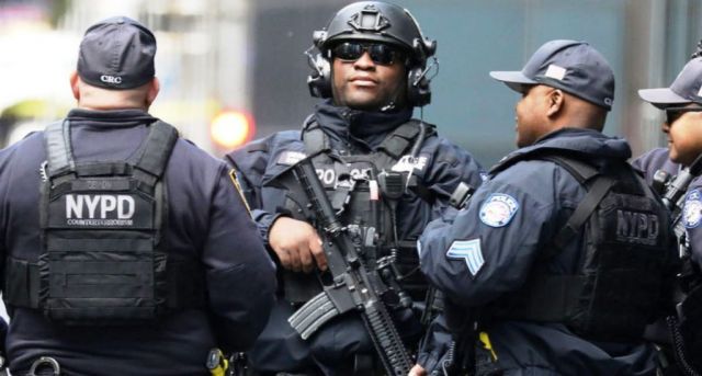 elrioec's tweet photo. #MUNDO: #NuevaYork coordina extrema vigilancia ante cualquier "represalia" de #Irán ►► https://t.co/apXZllOErh https://t.co/9Z6HLnxXbz