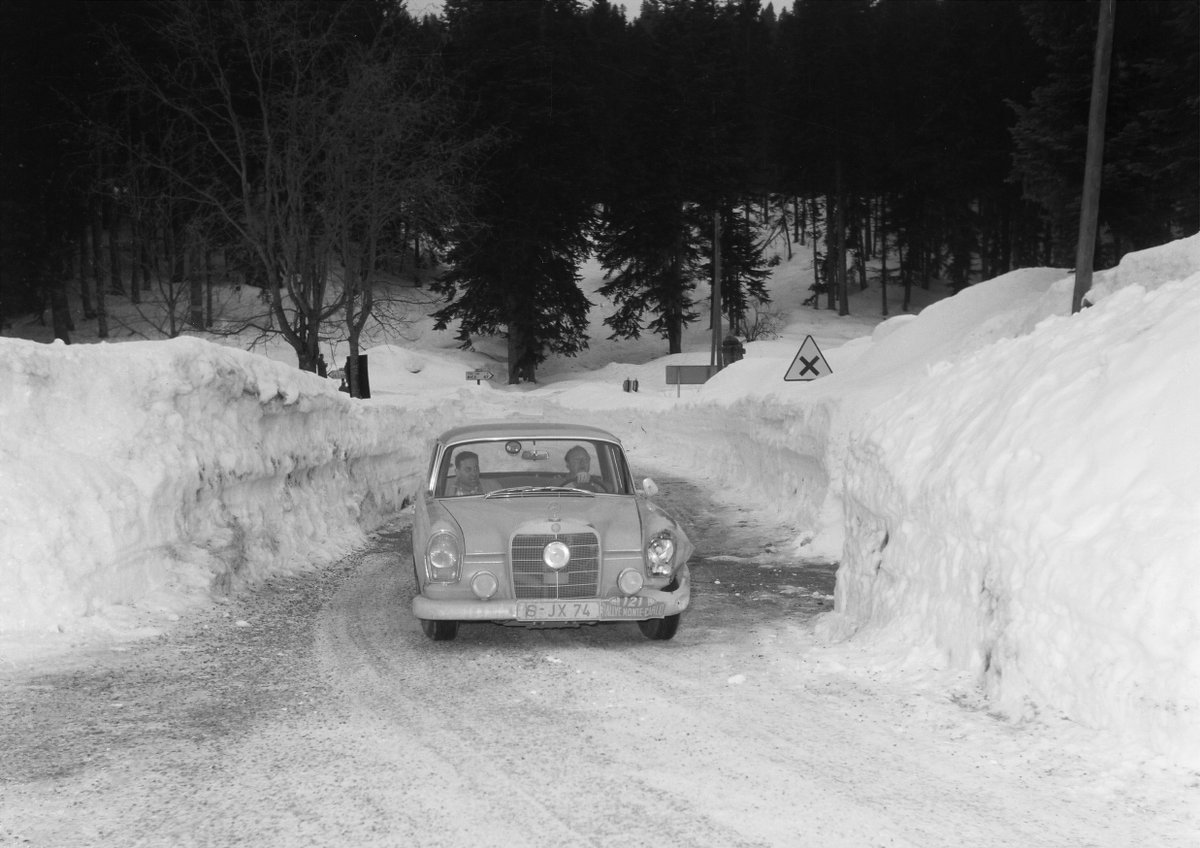 MB_Museum's tweet image. Highlights of motorsport history in January:
Ten years of the Mercedes-AMG Petronas Formula 1 Team
Great rally triumphs in Monte Carlo in 1960 &amp;amp; Paris–Dakar in 1985
Birthdays of Lewis Hamilton, Michael Schumacher &amp;amp; Jenson Button.
More here: mb4.me/PR1-20
#MBclassic