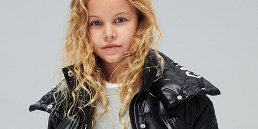 alexandalexa's tweet photo. Calvin Klein Jeans 🇺🇸 All-American heritage meets youthful exuberance and effortless cool. Find the perfect piece today ❤️ >> https://t.co/QadMudPDuI https://t.co/rIOEmGphvq