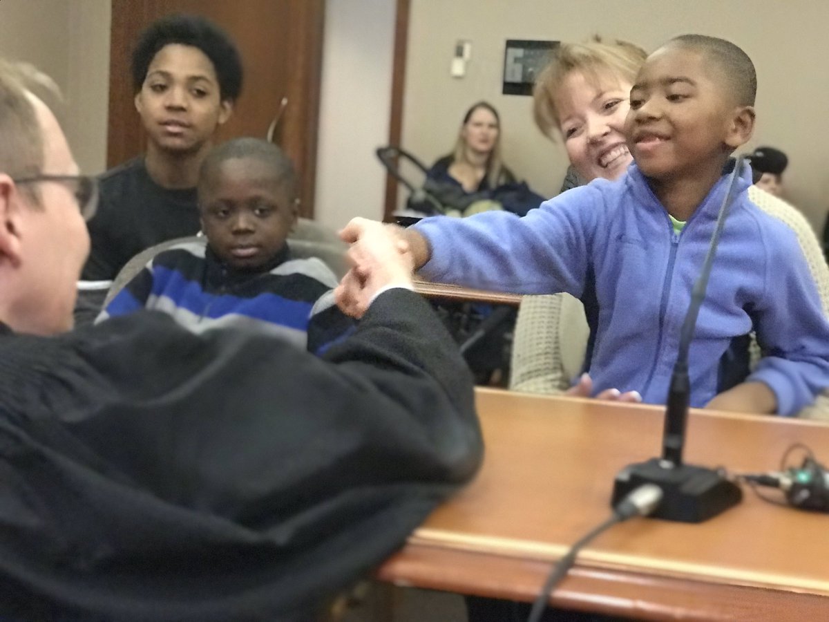 TonyAtkinsTV's tweet photo. HAPPENING NOW: Today marks a big day for Jessica Benzakein. She’s been a foster parent for years, opening her heart and home to foster kids in need.

Today, she finally gets to adopt these SIX kids she’s had for years.

Carter, 14
Sidney, 13
Buddy, 8
T.J., 4
Kendrick, 6
Will, 17 https://t.co/iEVv7MIvhE