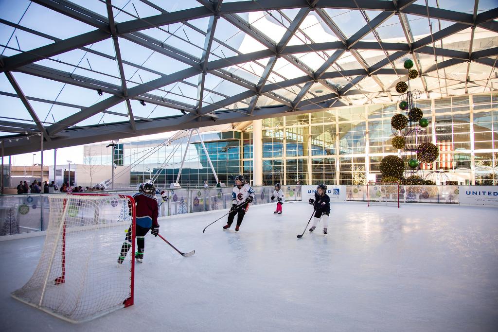 DENAirport's tweet photo. Cuteness overload at the DEN Ice Rink today from 11:30 a.m.-1:30 p.m.! Catch the Mighty Mites youth hockey team play a game. Attendees can join them on the ice after the game with their coach John-Michael Liles, former Colorado Avs player, for more skating fun! 🏒 #DENevents https://t.co/pvUq2H7XyK