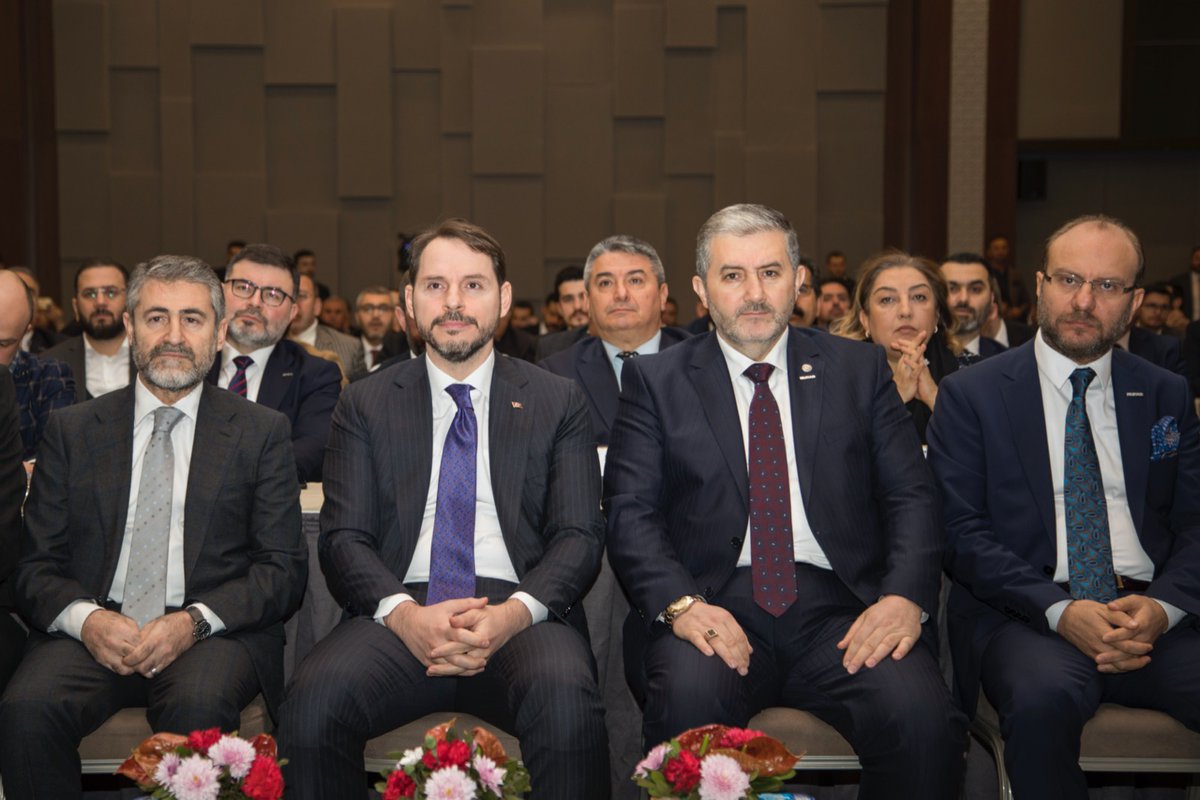 NureddinNebati's tweet photo. Hazine ve Maliye Bakanımız Sayın Berat Albayrak ile birlikte MÜSİAD Genişletilmiş Başkanlar Toplantısı 2019 Yılı Değerlendirmesi, 2020 Yılı Beklentileri Programı’na katılım gerçekleştirdik. https://t.co/nCmknhxlWR