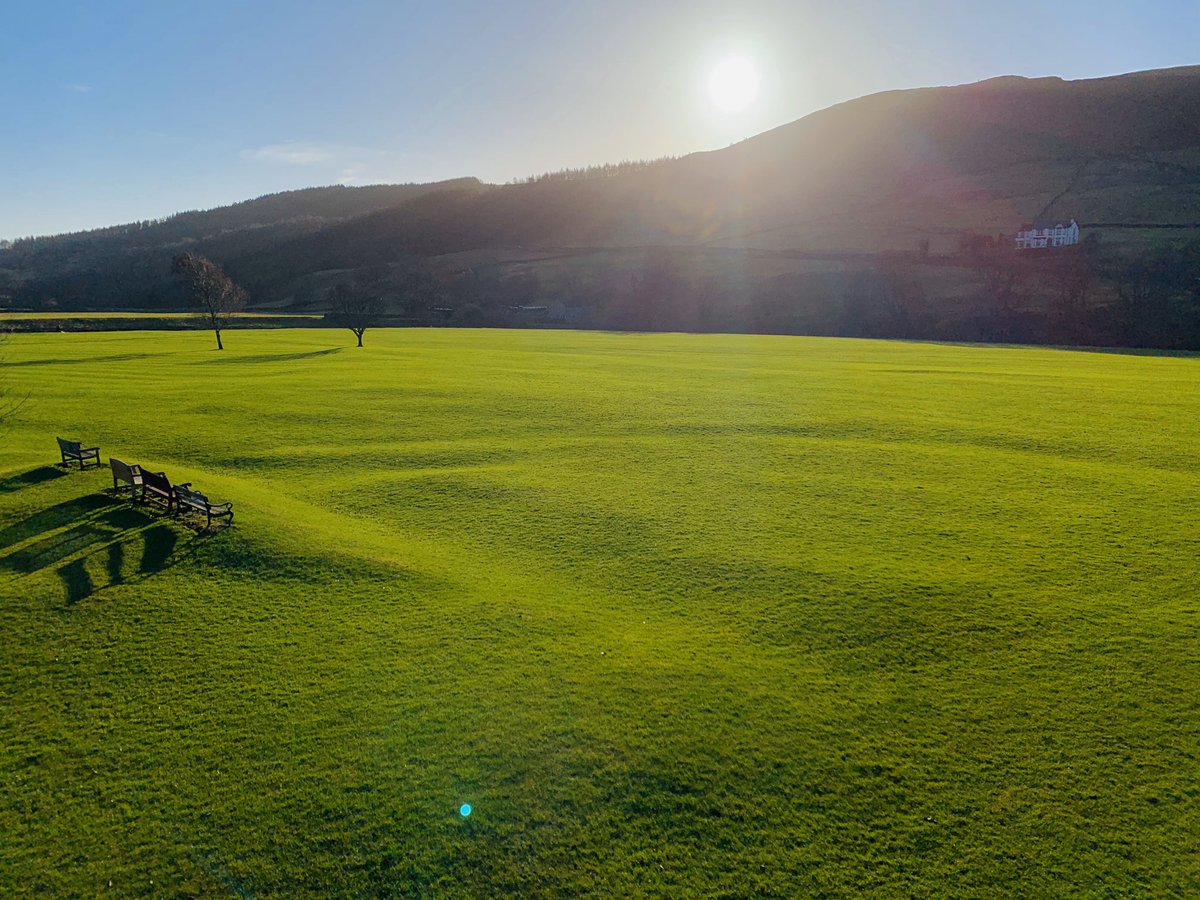 kib505's tweet image. Couple of beauties from today’s walk out at one of my favourite places... 

#fieldsofgreen #northyorkshire #tourism #cravenarms #burnsall #appletreewick