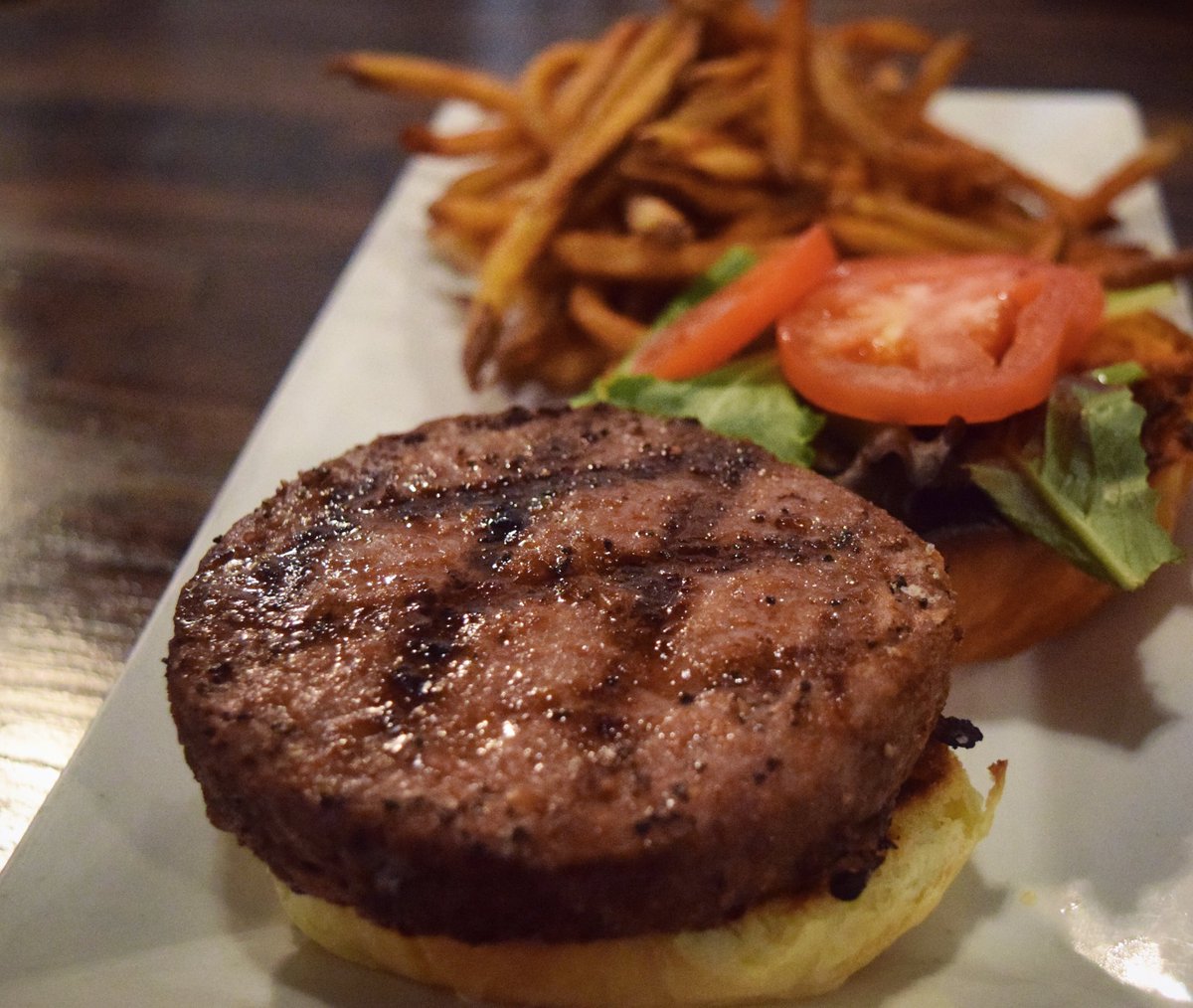 Is it just us or are the grill marks on this beyond burger 🍔 perfect?! Don’t forget you can sub vegan 🌱 beyond meat for any of our sandwiches! #rva #rvadine #rvaspecials #rvavegan #veganrva #beyondburger #perfectgrillmarks