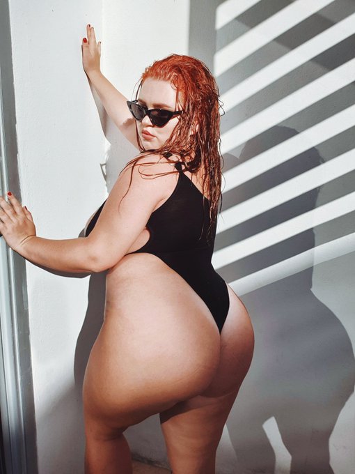 2 pic. New on my Patreon
?https://t.co/orkJkjqAQ3 https://t.co/Gfq987602t