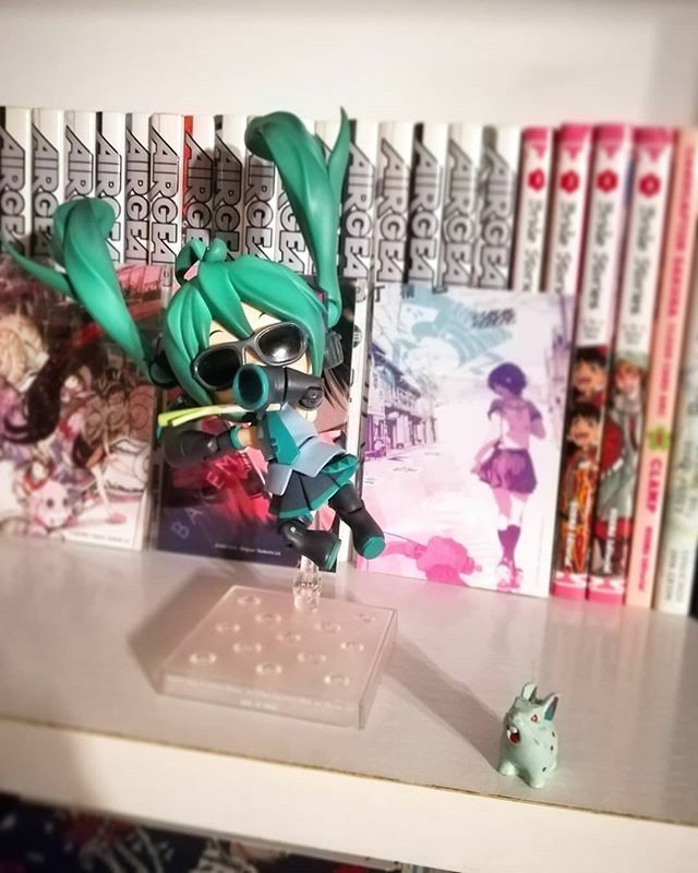 JArisu05's tweet photo. Vocaloid Super Secret Technique: ULTRA MIKU KIIIIIIIICK!!!! ✨✨✨
.
.
I think this is now my favorite nendo of all that I have (≧∇≦)
.
.
.
#hatsunemikunendoroid #hatsunemiku #mikuhatsune #hatsunemikuorchestra #vocaloid #vocaloidmiku #superkick #ani… https://t.co/HTkuJZQ4Y2 https://t.co/g0NvThDEg2