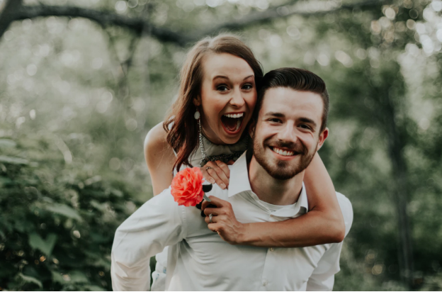 thewinestay's tweet photo. Just married? Here’s what the ultimate #romanticgetaway should look like for you! 
https://t.co/E2dSHbk0cu https://t.co/jJj2ij3aJD