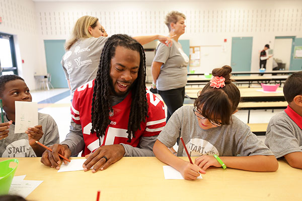MamaSherman25's tweet image. Thank you son @RSherman_25 for all you do to help others. May the Lord continue to bless you to do what you love. 🙏🏿
#WPMOYChallenge 
#WPMOYChallenge
#WPMOYChallenge
Richard Sherman