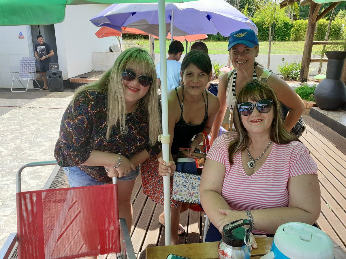 Vive el verano Misionero 
#udpmverano🍹🍸🌞⛱🌊
Complejo Eldorado  De guardia acompañando a los colegas❤❤❤
<a href="/LauraMe07212802/">Laura Elizabeth Mendoza.</a> <a href="/mariluleverberg/">Stella M Leverberg</a> <a href="/normacuquejo/">Norma Cuquejo</a> <a href="/DoraSGallardo/">DoraGallardo</a> <a href="/LodgesUdpm/">Complejo Lodges UDPM</a>