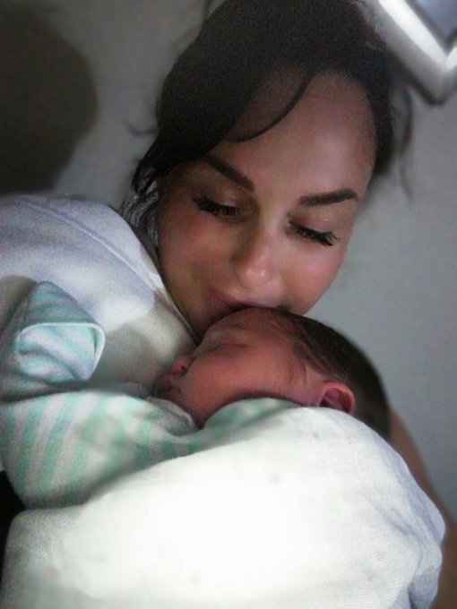 So inlove https://t.co/4XhQ9MH14l