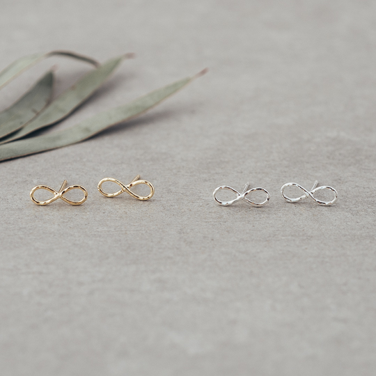 To 💫 Infinity &amp; Beyond!
.
#getglee #gleejewelry #FridayFeeling #minimalistjewelry #seeksimplicity #infinity #studs