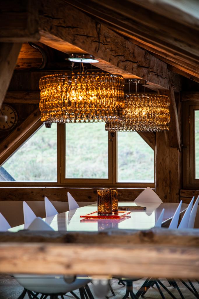 La Ferme de Margot, ruling the mix of old and new.
bit.ly/2SlD9BY

#truestays #morzine #skiholidays