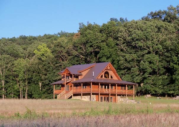 Reader Profile: Taking a Log Home Dream from Research to Reality 
loghome.com/articles/artic…