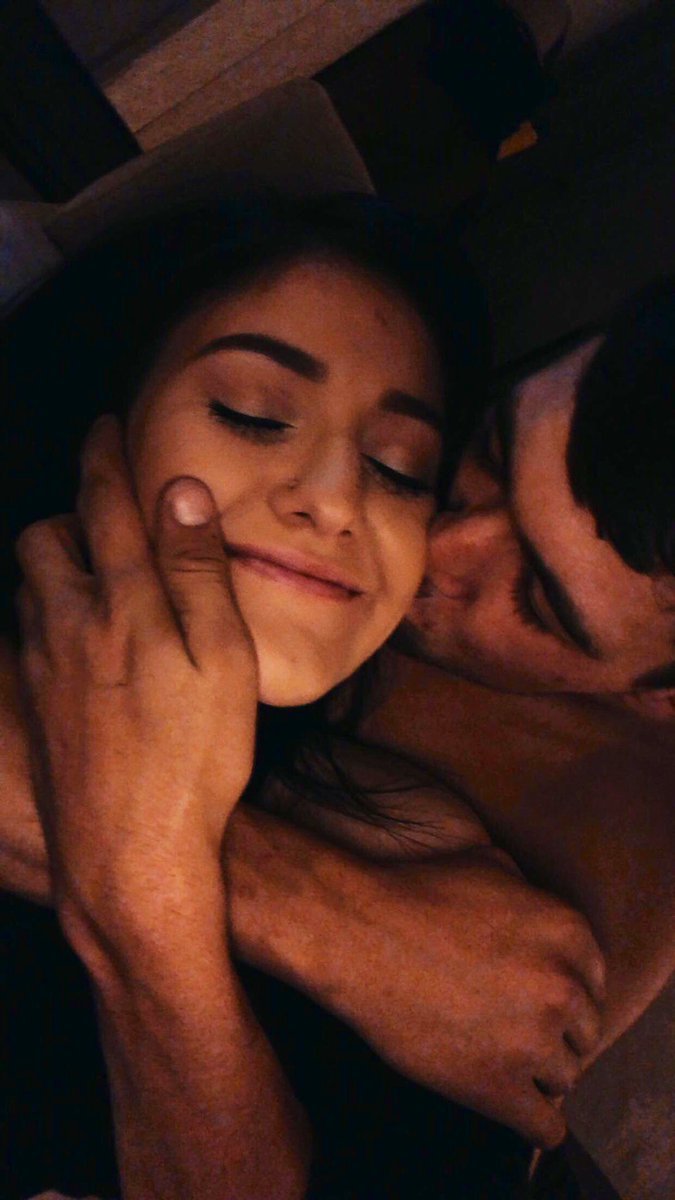 chloefindleyy's tweet photo. Missing my boo so much right now https://t.co/8KCcYhS2ZJ