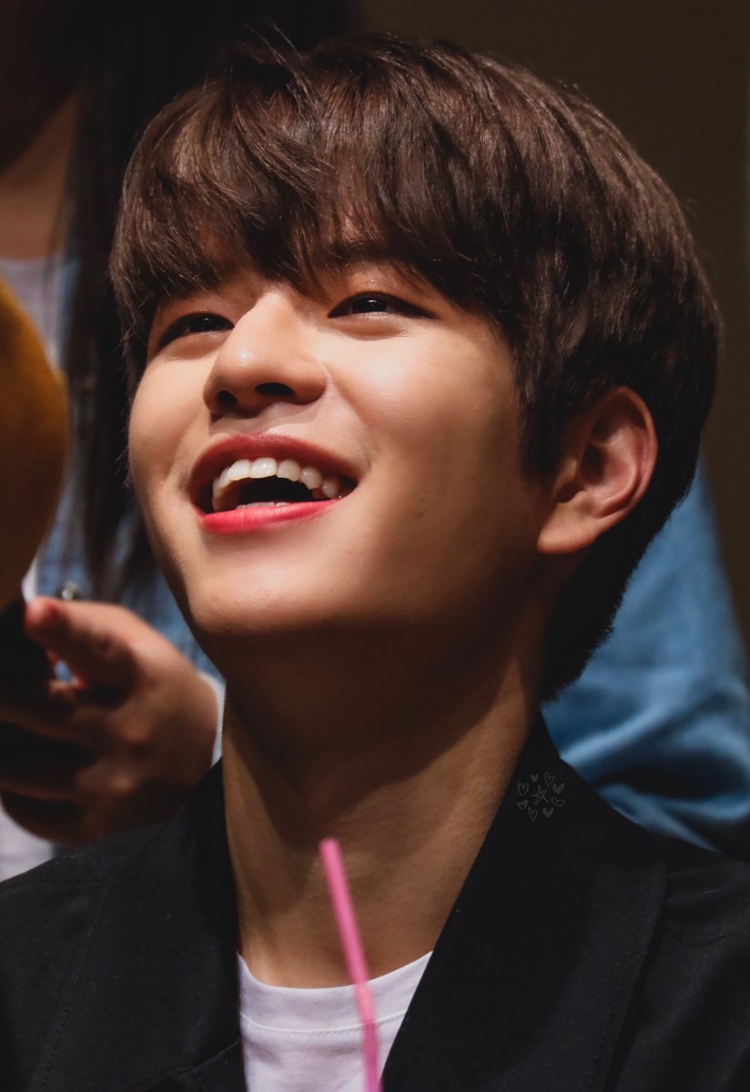 — 200103  ↳ day 3 of 366 [♡]; dear seungmin, i could not be more grateful that you appeared in my life and made it better by just being yourself, you are the brightest star in my sky and i love you from the bottom of my heart