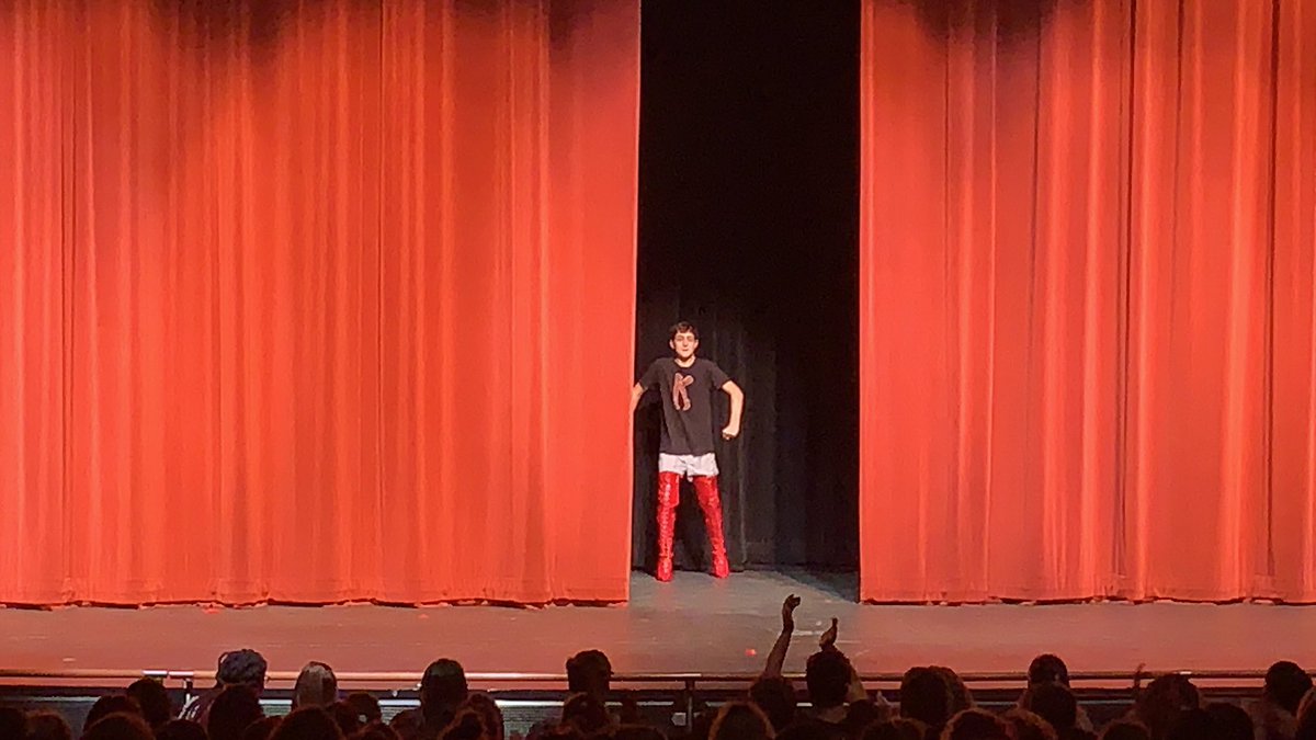supremegorl's tweet photo. standing in your parents doorway at 2 am to tell them you threw up #PaMemeFest20 https://t.co/QYQa19UdTK