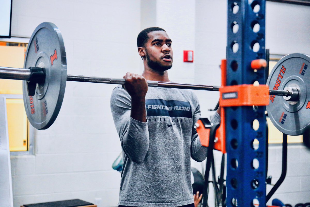 IlliniMBB's tweet photo. Back to work 💪

#Illini x #EveryDayGuys 🔶🔷 https://t.co/lDO4Vxrh4r