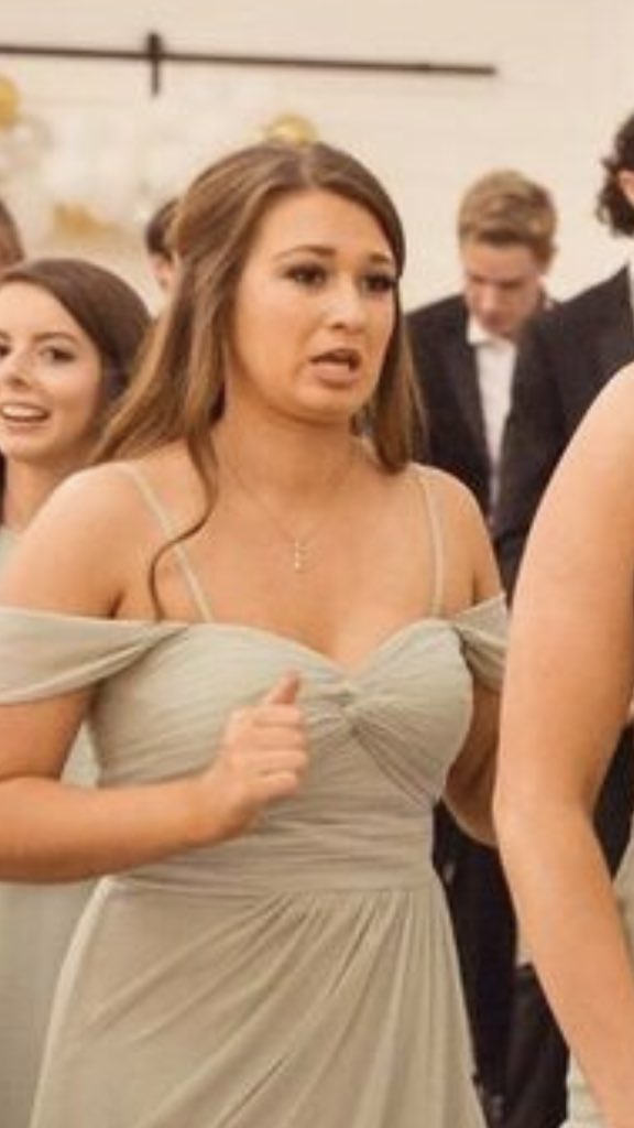 MadisonJanski's tweet photo. My face when I realize I start my dream job as a labor and delivery RN in 4 days and take my NCLEX in 8 🤩🥴 help https://t.co/KbnC1LlbxF