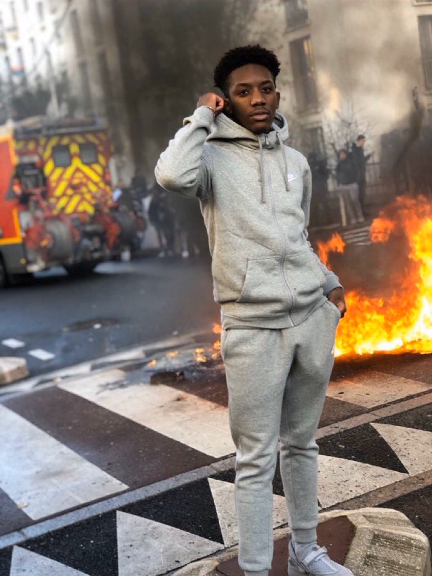 11adisajr's tweet photo. me tryna get a pic for the gram outside my house after it just got bombed #WWIII https://t.co/5lQMHMdxc1