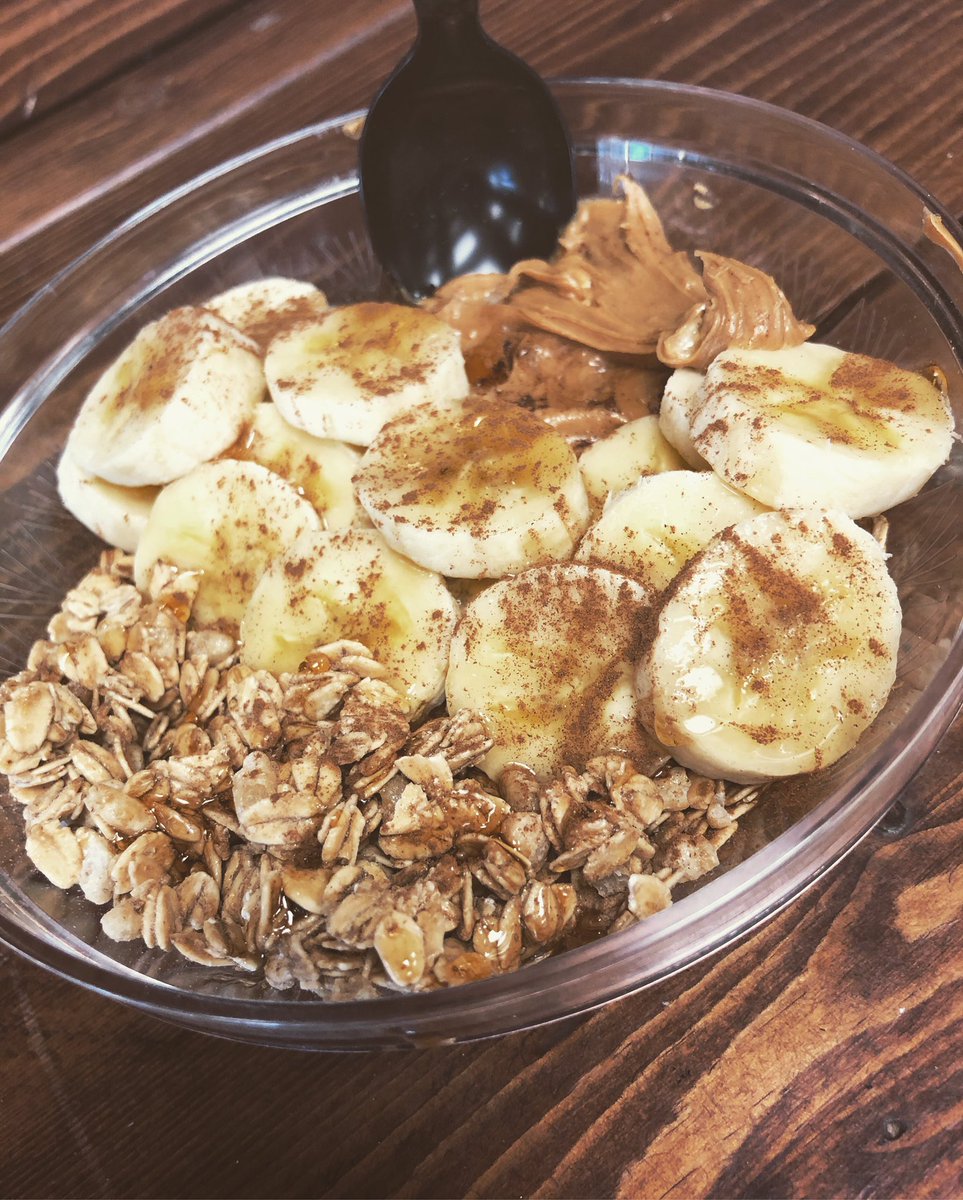 Buzz is welcoming ✨GRANOLA BOWLS✨ to our menu! Nutty Banana (pictured) or The Very Berry 

Need a quick, healthy meal? Try a bowl, they be will sure to fill you up! Just want a snack to get you through the day? We have cups for a smaller portion as well!