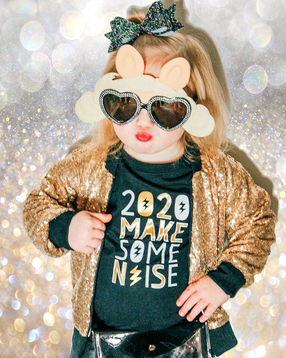 SunStaches's tweet photo. Feelin' the glow of 2020 already. 😎 A year so bright, you'll need plenty of shades to keep cool. ☝Here's @double_a_princesses wearing one of our most glamorous, fabulous pairs: Miss Piggy. 💅💋💞
.
.
.
#jimhenson #misspiggy #muppets #muppetstyle #misspiggycosplay https://t.co/cwSw4GJv1i