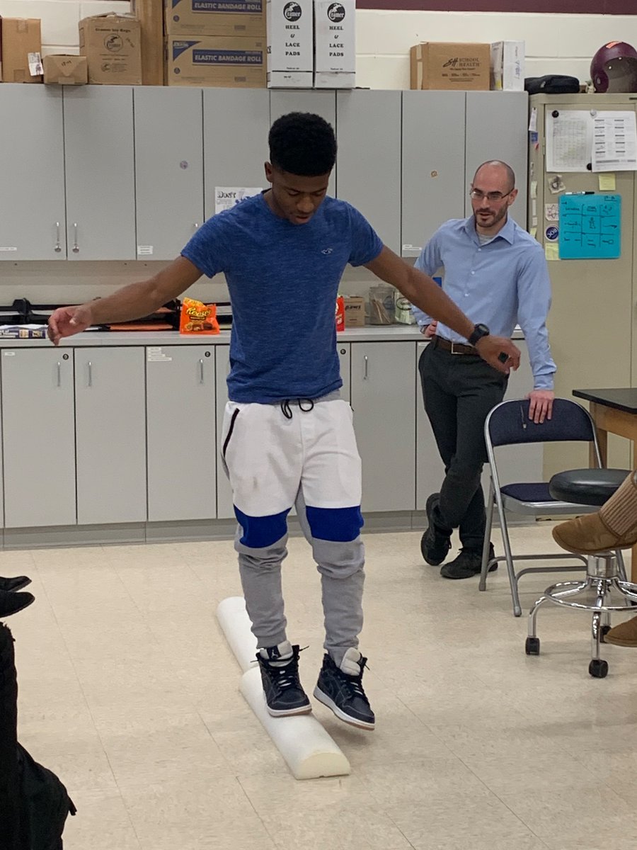 Thanks to our awesome Athletic Trainer Guy for taking the time out of his day to teach our Sports &amp; Nutrition classes about injury preventions and treatments. 😃👍🏻