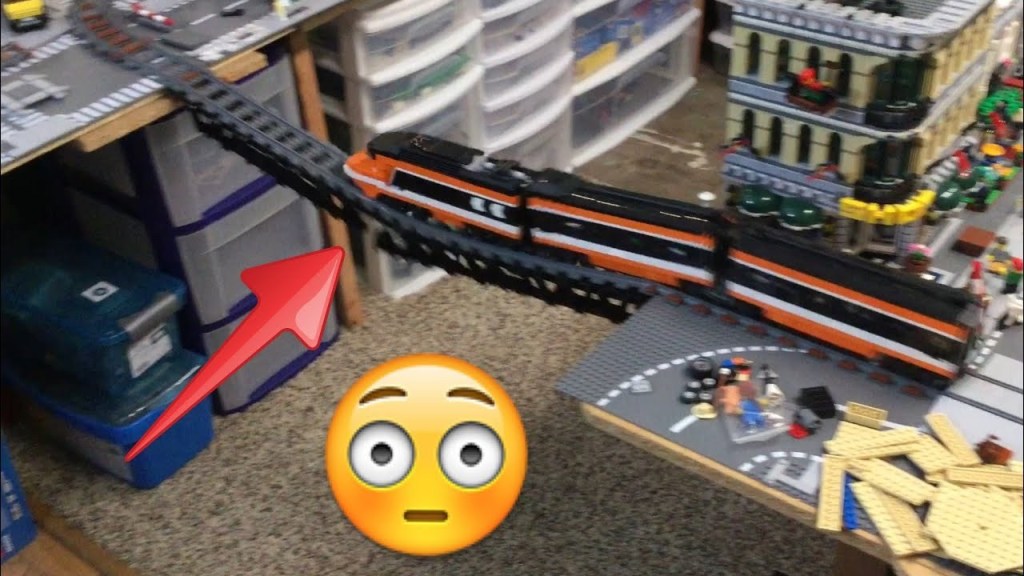 ø Soaked Skim Lego Club Panama on Twitter: "Lego Train Bridge Fail! Crash  https://t.co/PPGywdt0CT https://t.co/Ag9C7vx4op" / Twitter