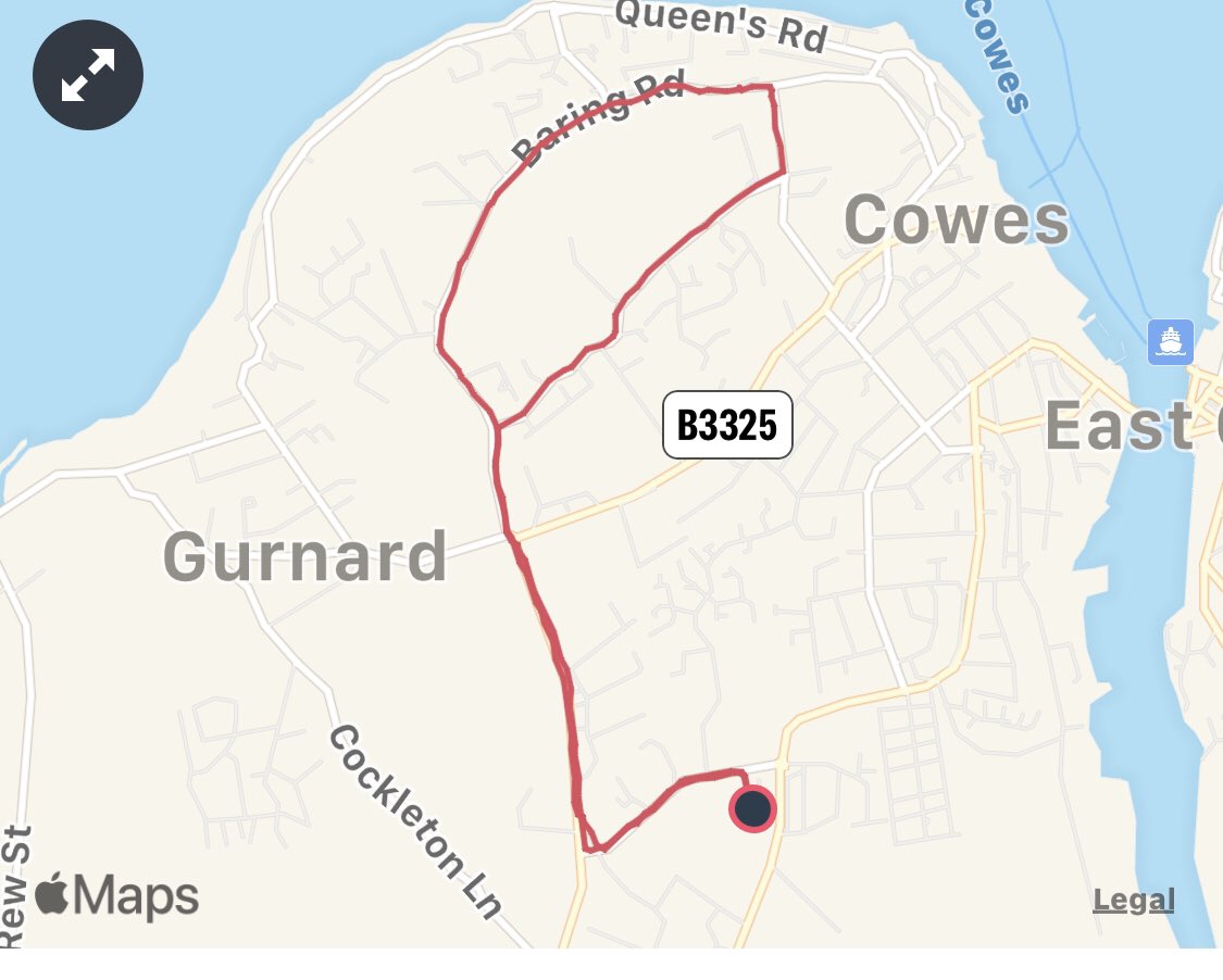 SarahJBurridge's tweet photo. Great #fridaynightrun @zstroud 🏃‍♀️ 🏃🏻‍♂️ #cowes #IsleofWight https://t.co/YfdBrTsTaH