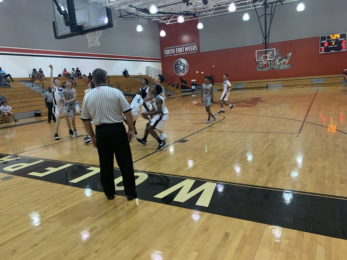 SFMHSWolfpack's tweet photo. Game 2: @ohs_hoops vs @EastLeeCountyHS  #NewYearsHowl https://t.co/uOrWlN6Ymk