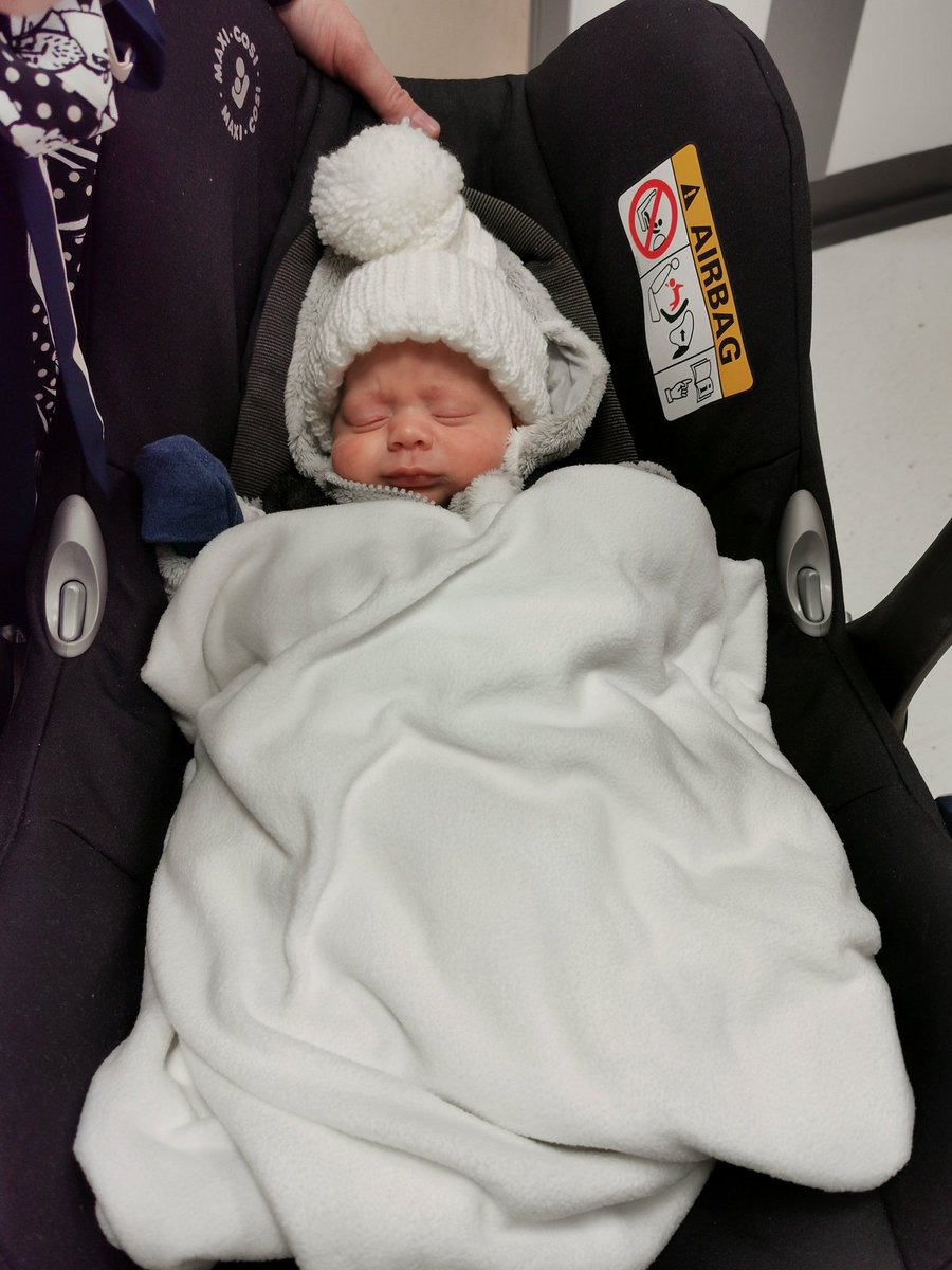 Mazerooni's tweet photo. @CTMSCBU on 23rd Nov my beautiful boy entered this world in POW in a very dramatic fashion and went on to be a resident in PCH for five weeks. Today he came home after six long weeks of perfect care from all those he met. Thank you all, you're amazing ♥️x https://t.co/CNxwLcnWtJ