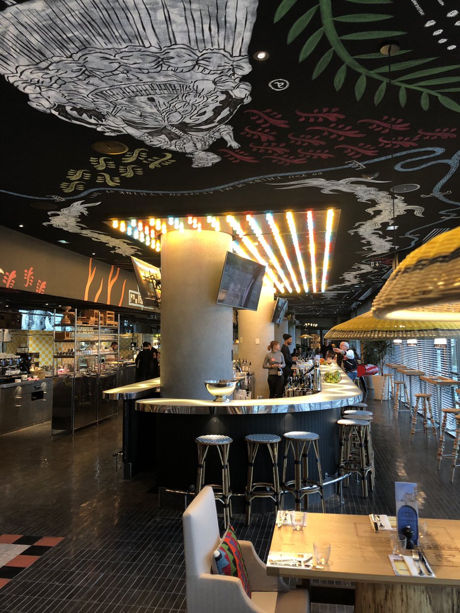 #mamashelter Porte de Versailles réveille le parc des expositions #hotel #hospitality #experience #places