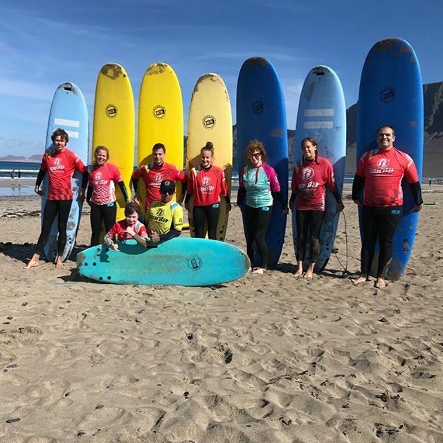 ProcenterSanta's tweet image. Surf day at famara beach☀️ 🌊 🌋 🏄🏻‍♀️ @lasantasurfprocenter 
@lasantasurf #famara #surfschool #lasantasurfprocenter #lasantasurfprocentercamp #surfholidays #lanzarote #islascanarias ift.tt/37udvPu