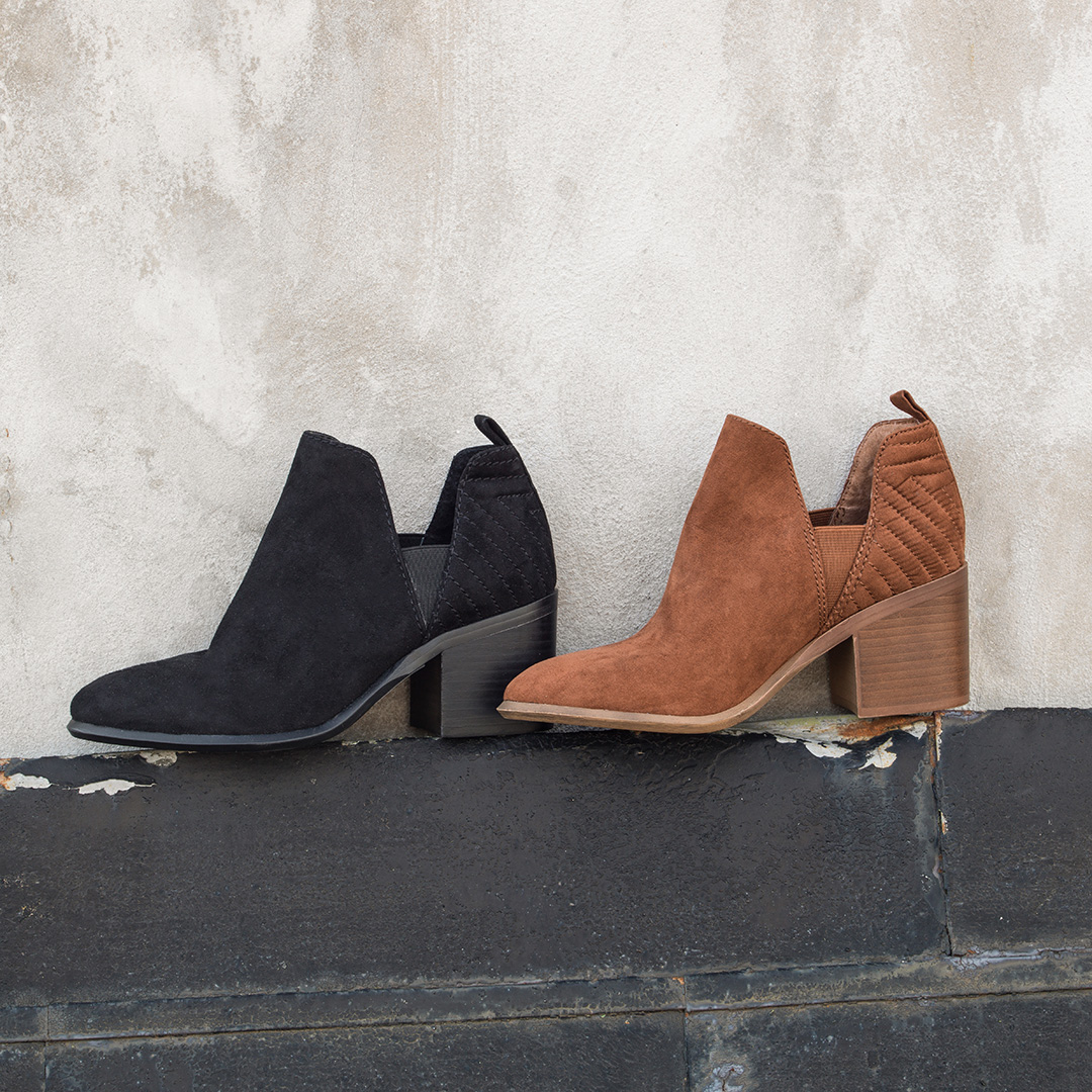 Carlos_Shoes's tweet photo. Slip into ADDISON @AmazonFashion 

https://t.co/GTGdueQcHd https://t.co/6nd8ZrncFZ