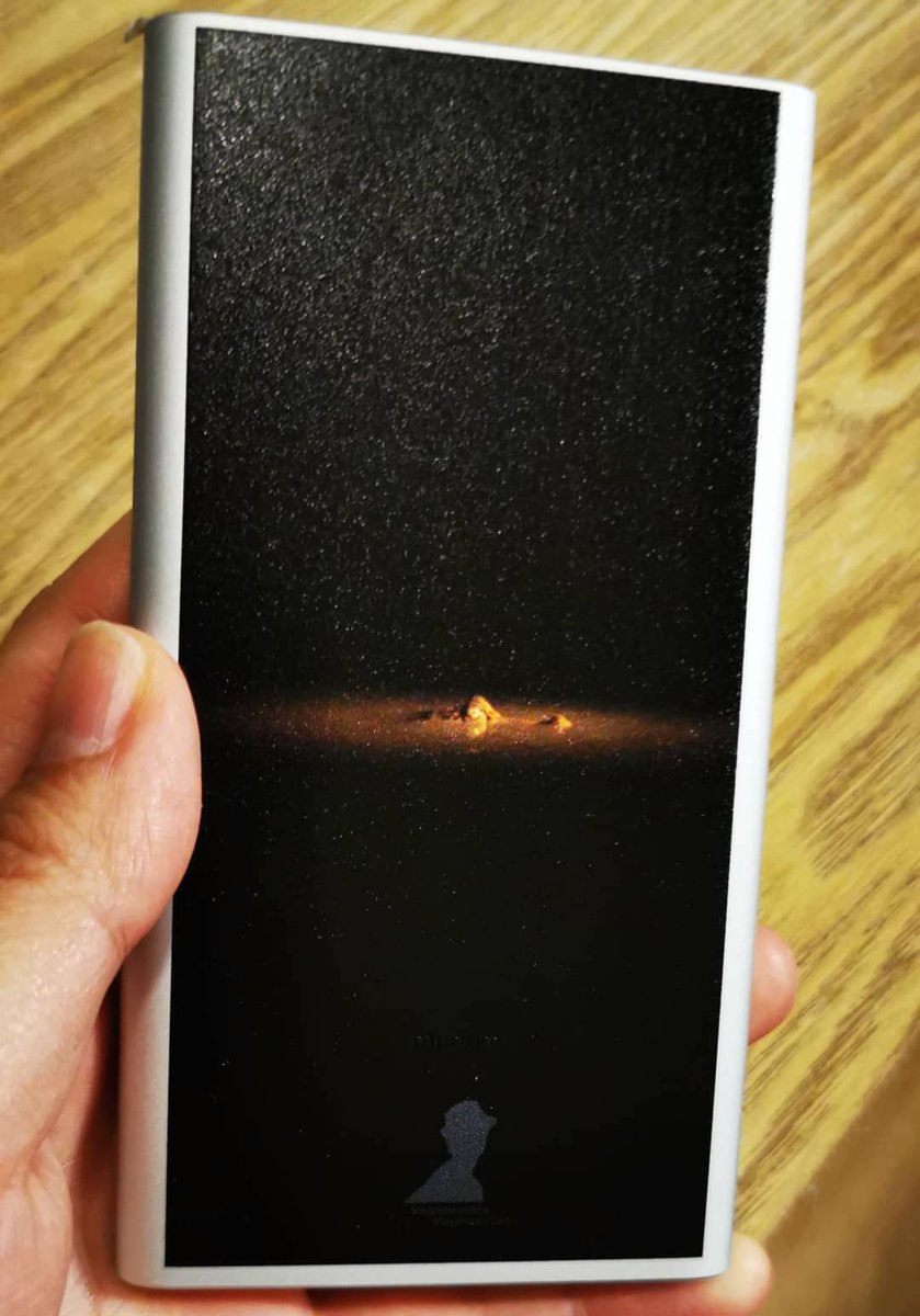 VagamundosViaje's tweet photo. ¿Os gusta nuestra regalo adelantado de #ReyesMagos de parte de #gocustomized ? ¡Una power bank personalizada con una de nuestras fotos favoritas! Tú también puedes conseguir la tuya en https://t.co/4pn559ysSv Gracias @GoCustomized https://t.co/TMGCKbjj7o