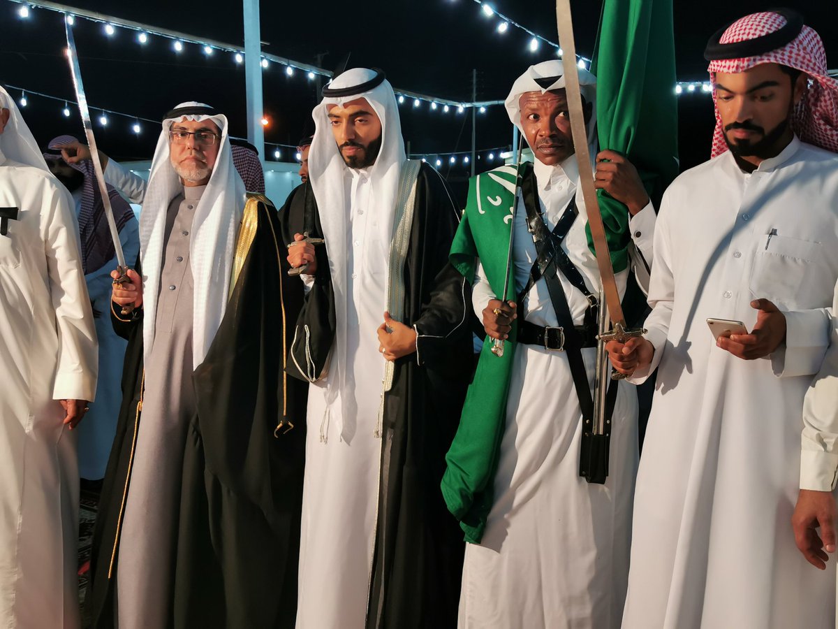 alshbkhalealam1's tweet photo. من حفل زواج الشاب 
ضيف الله محمد السفيري المعبدي 
في قصر الأندلس الذهبي بالجموم . 
نبارك له سائلين الله له التوفيق
#صور  من زفة العريس والعرضة https://t.co/VxMiivZUog