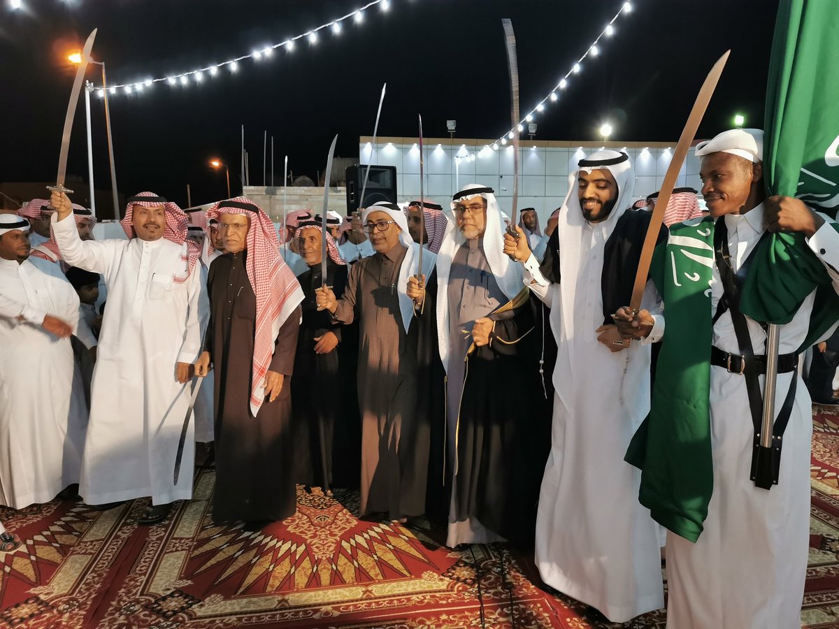 alshbkhalealam1's tweet photo. من حفل زواج الشاب 
ضيف الله محمد السفيري المعبدي 
في قصر الأندلس الذهبي بالجموم . 
نبارك له سائلين الله له التوفيق
#صور  من زفة العريس والعرضة https://t.co/VxMiivZUog