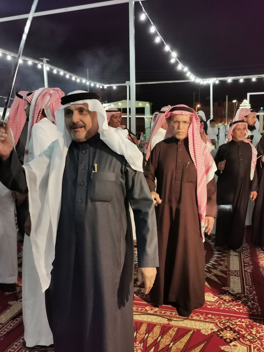 alshbkhalealam1's tweet photo. من حفل زواج الشاب 
ضيف الله محمد السفيري المعبدي 
في قصر الأندلس الذهبي بالجموم . 
نبارك له سائلين الله له التوفيق
#صور  من زفة العريس والعرضة https://t.co/VxMiivZUog