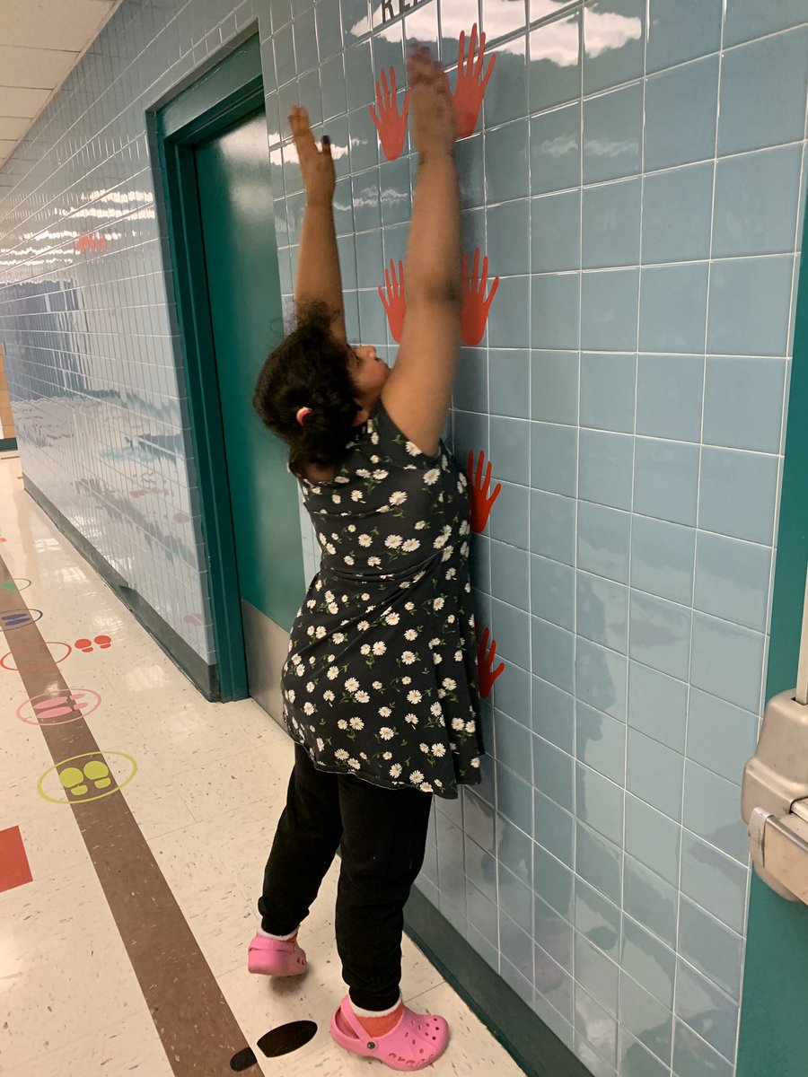 Sensory Wall climbing @kim_turiano #push #reach #sensorypathway