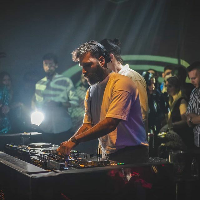 Este sábado volvemos con <a href="/depaart/">Depaart</a> a la fiesta donde no nos pueden echar porque es nuestra: @tortillamadrid . Me haría mucha ilusión que me dieras un capón allí. Te echo de menos ❤.
⠀⠀⠀⠀⠀⠀⠀⠀⠀⠀⠀⠀⠀⠀⠀⠀⠀⠀
Foto por @jagokasero ift.tt/2sNLFiH