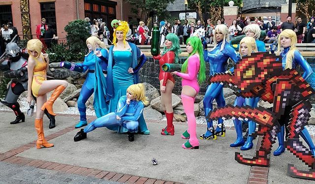 MetroidDatabase's tweet photo. Many many Samuses #magfest #samus #samusaran #zerosuitsamus #zamus #zss #metroidzeromission #phazonsuit https://t.co/ykixJ1y2nr https://t.co/He7Jk7RpFQ
