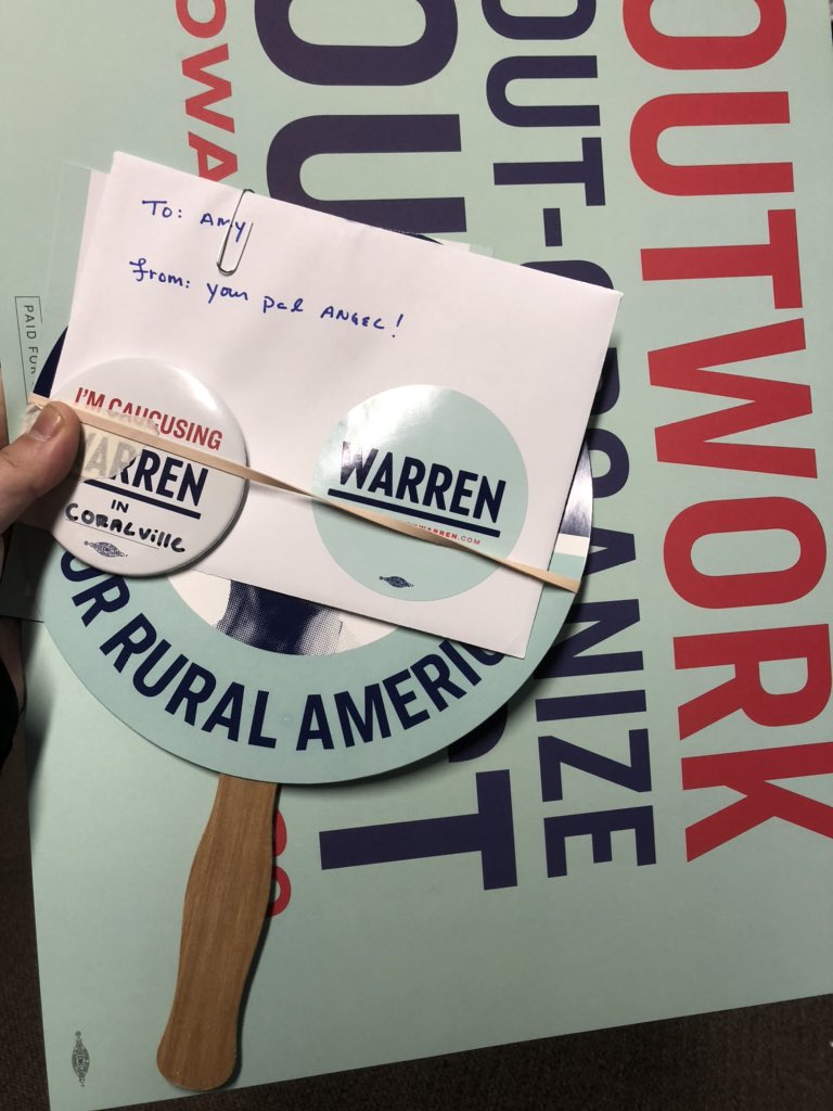 Angel_AliceaIL's tweet photo. Yesterday I spoke with Amy who told me she was feeling a little down lately. 

We had a nice chat and I’m so grateful to have her in this fight. 

Today I wrote her a card and bundled up some warren swag to start out her new year on a high note. 

We love our campaign family. https://t.co/Zfg9qhDUMo