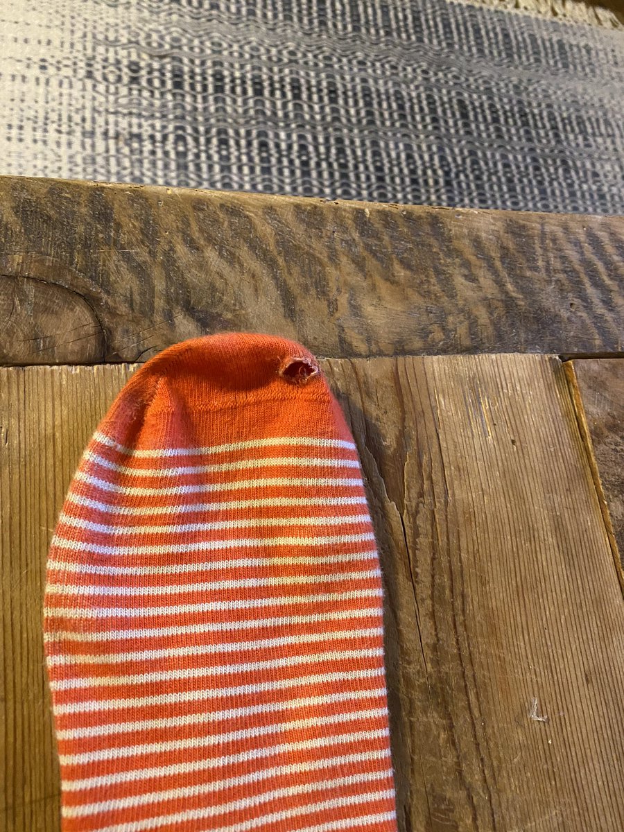 TrafficNewsMan's tweet photo. @FinisterreUK - socks that survive one lunch time walk, not really that sustainable?!?  Hope the other 2 pairs last longer.... https://t.co/5rjxgj1cwl