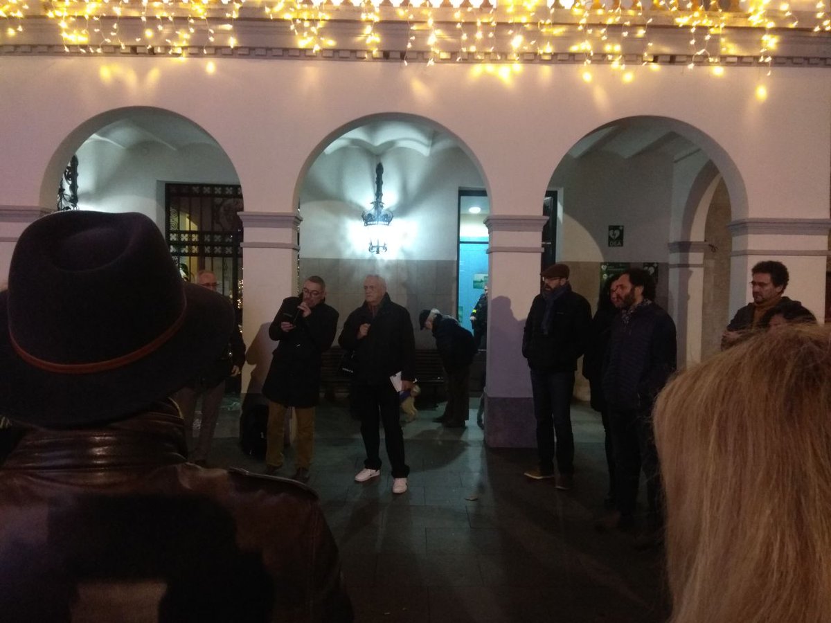 Avui també, i cada vegada que calgui per defensar els drets i les llibertats de tothom, sigui el MHP <a href="/QuimTorraiPla/">Quim Torra i Pla</a>, sigui el vicepresident <a href="/junqueras/">Oriol Junqueras 🎗️</a>, algun dels molts presos o represaliats com <a href="/EduGB1970/">Edu ||*||</a> o el <a href="/LlibertatMario/">LlibertatMario</a>, sigui per la dignitat de les institucions.