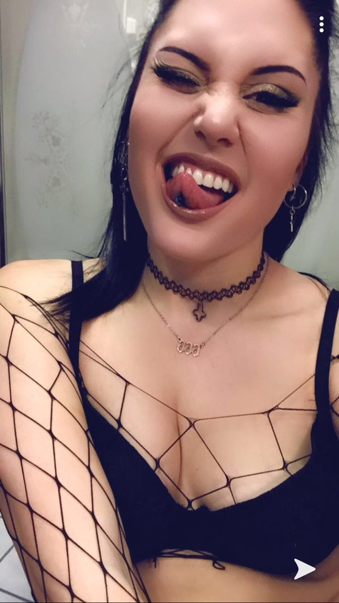 alienluxxx's tweet photo. Just a goth babe ❤️ come see me in Portland Maine at PTs showclub. Ask for Lux! https://t.co/rUpLBckAd6