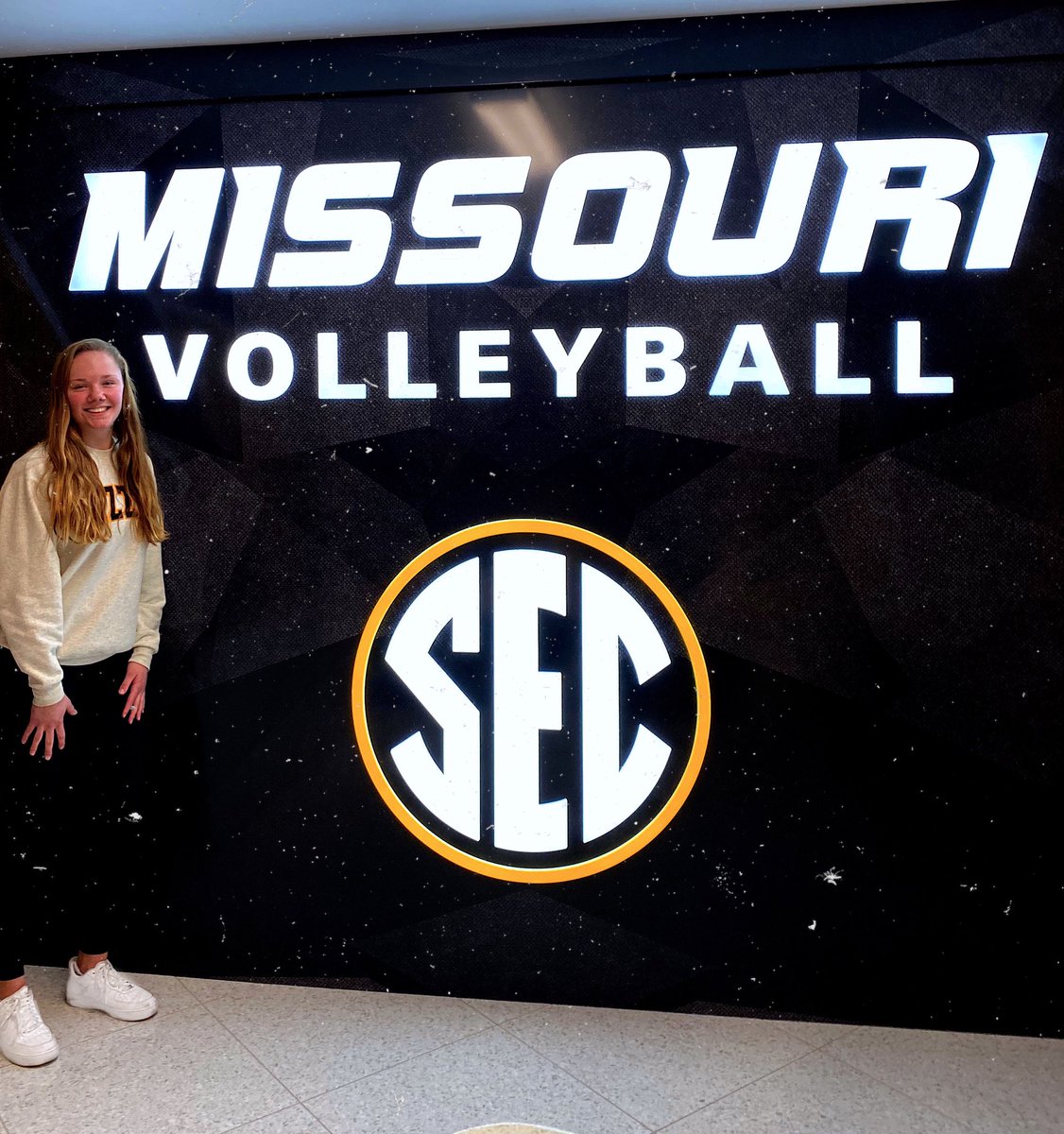 Marquette High School Volleyball tweet media