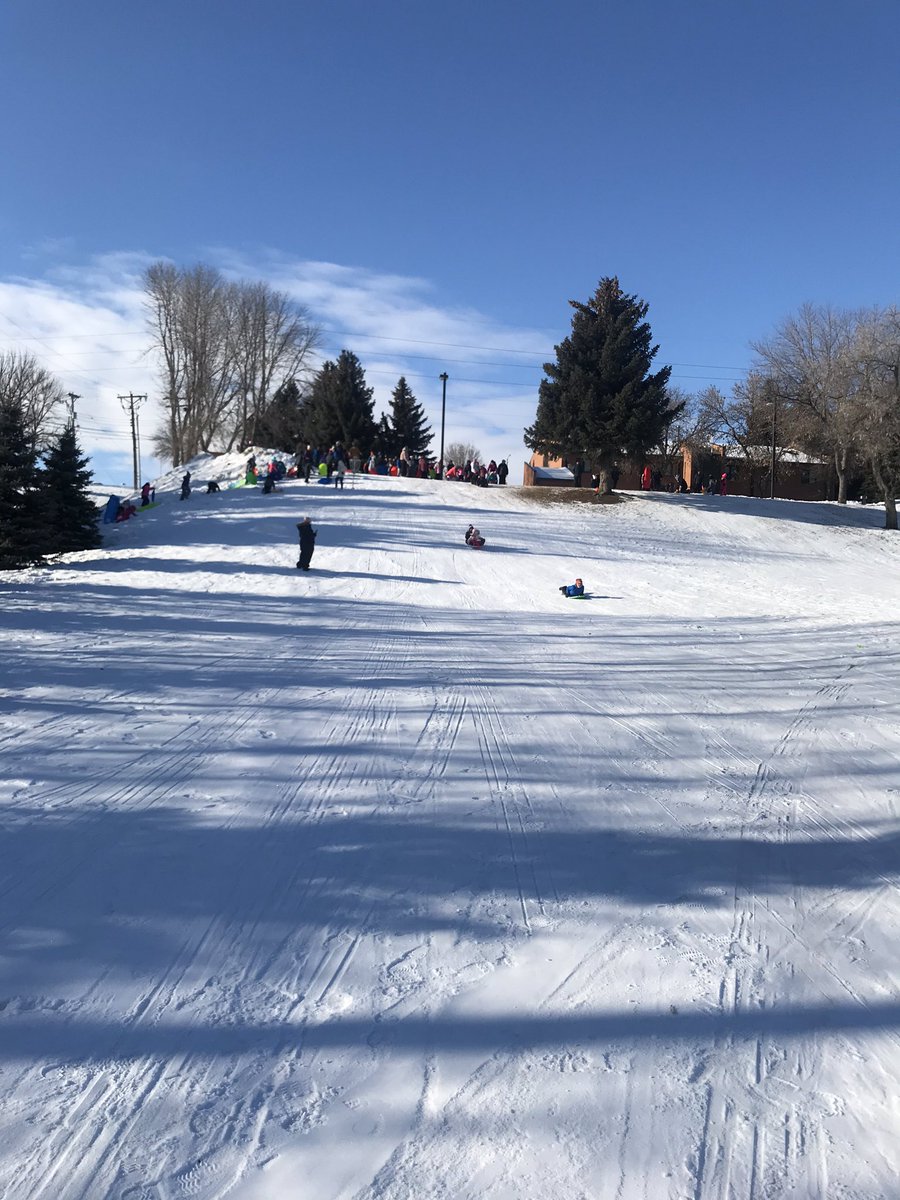 megangoetz3's tweet photo. Pioneer panthers took their paw celebration outside and celebrated positive behavior on sleds today!! Smiles all around and it was a toss up on who had more fun...the students or staff! #pbis #learnbps https://t.co/PZmKB6dzIk