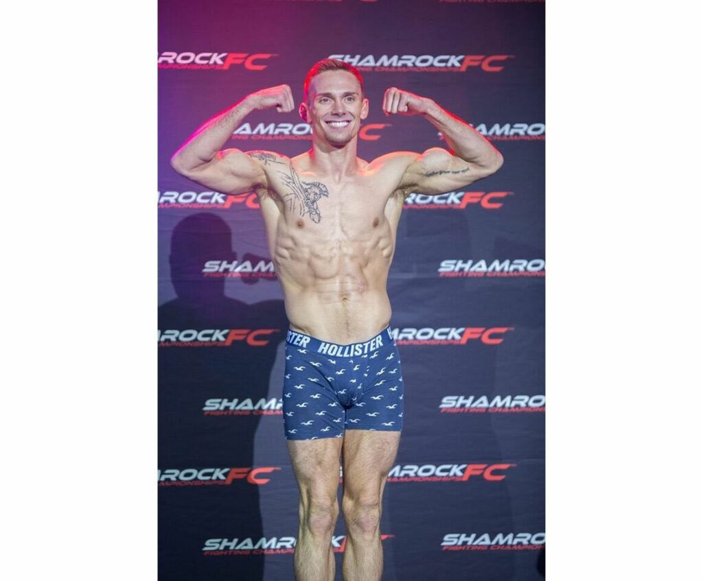mdesantis24's tweet photo. INTERVIEW: Evan Elder discusses #ShamrockFC327 fight with Orell Fisher, his UFC aspirations and roadmap to getting there, training at Sanford MMA and more: https://t.co/a72QxSTbK3 https://t.co/hxlWwBuISu