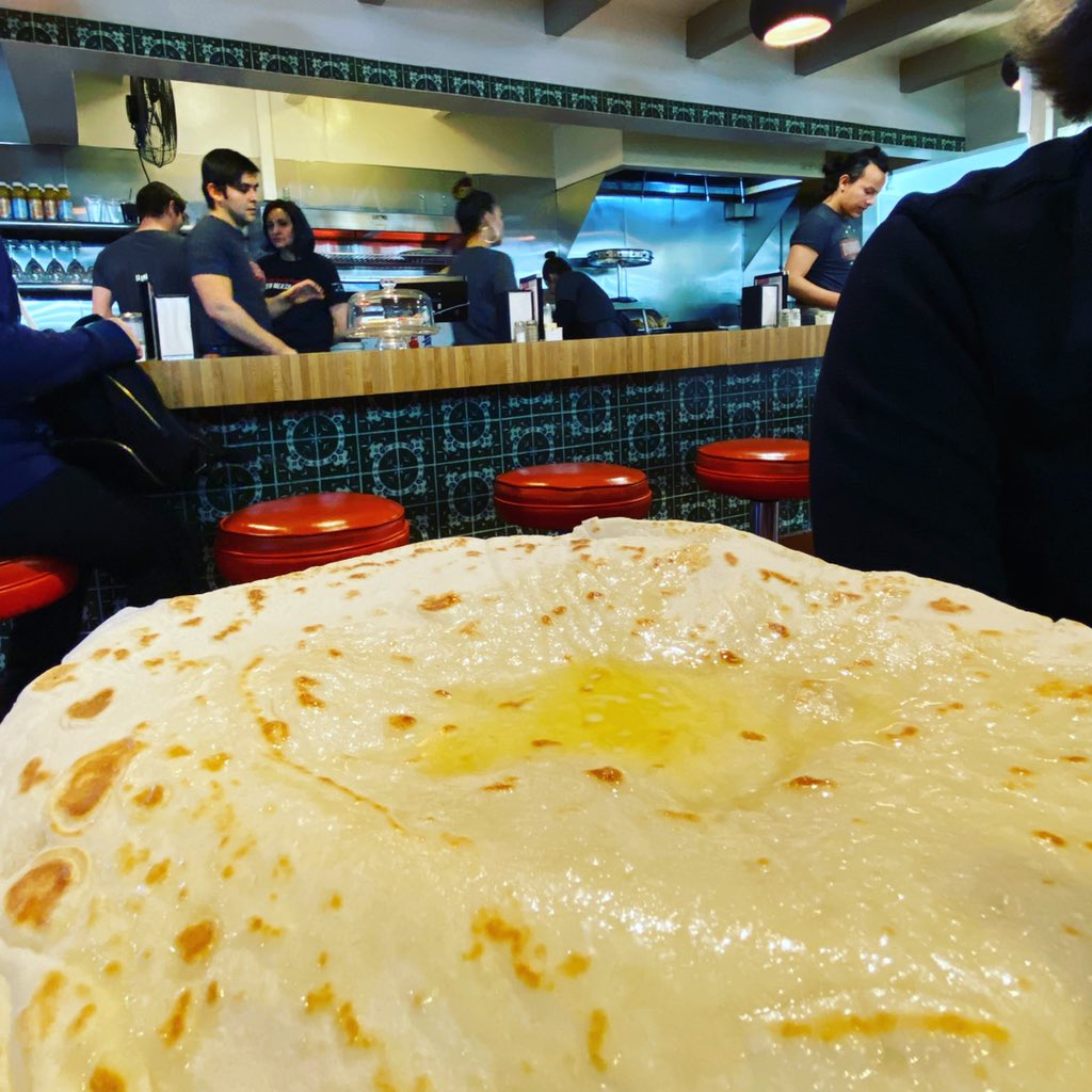 CarolynGraham's tweet photo. Itโs a big #newmexicofoodtrails research day in #Albuquerque today. #foodiefriday #ifwtwa @StandardDinerNM @DuranPharmacy #redorgeeen #Iamstuffed @VisitABQ https://t.co/jrzosuHgaZ