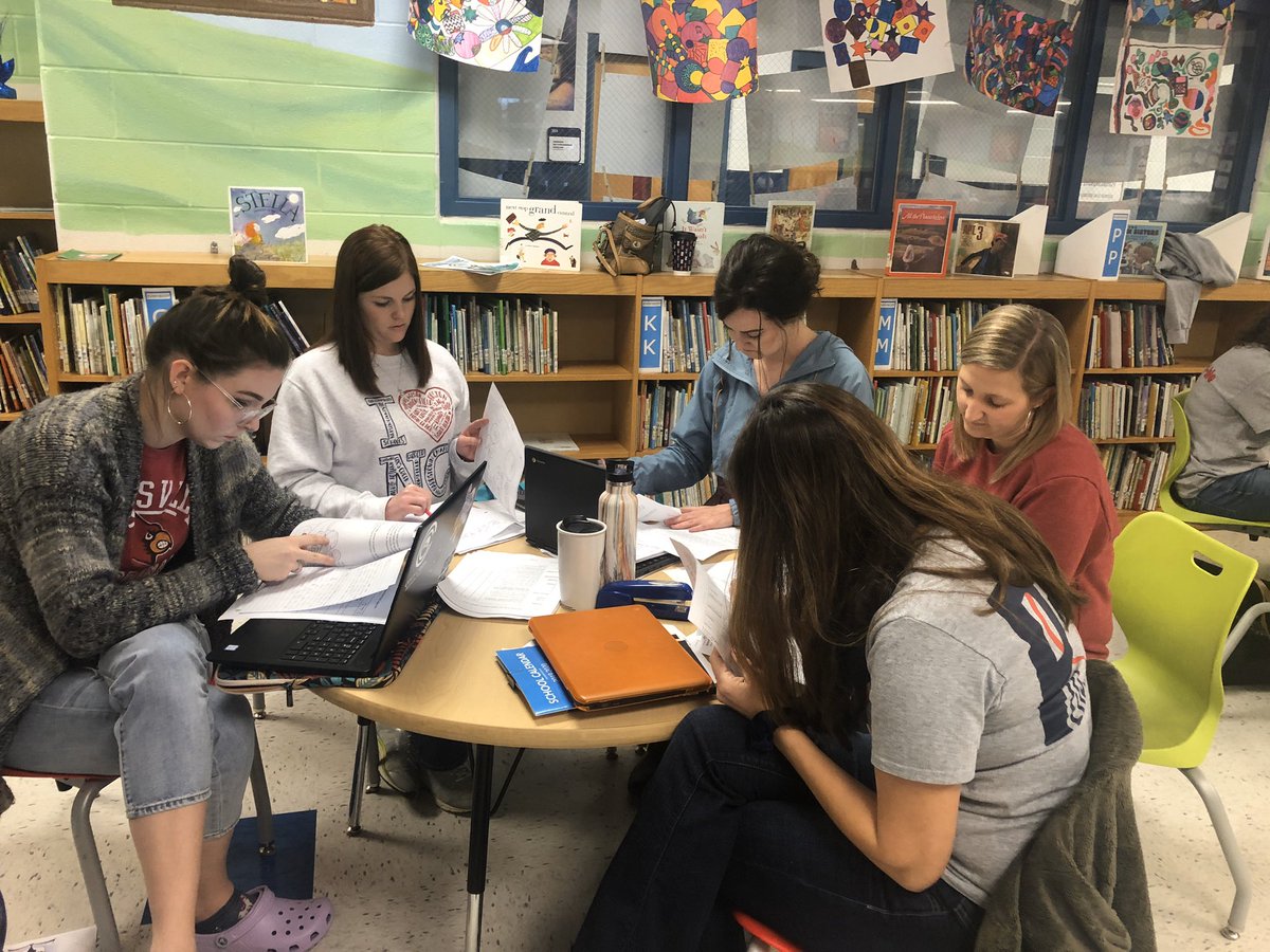 HVictery's tweet photo. Fabulous Backpack Day @CoxsCreekElem focused on Restorative Care, Student Empowerment and Writing! Yes! Awesome examples of teacher leadership! https://t.co/Q3E2Cvczxt