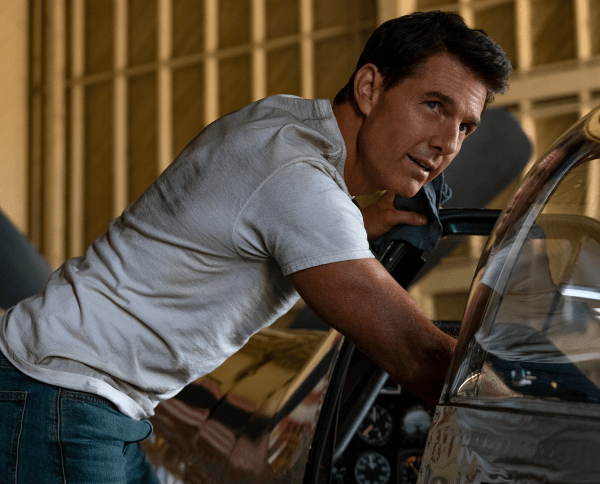 New image of Tom Cruise in Top Gun: Maverick flickeringmyth.com/2020/01/new-im…